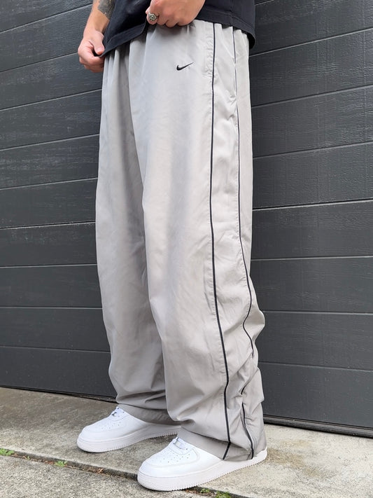 Nike Vintage Track Pants RARE 2000s (XL)