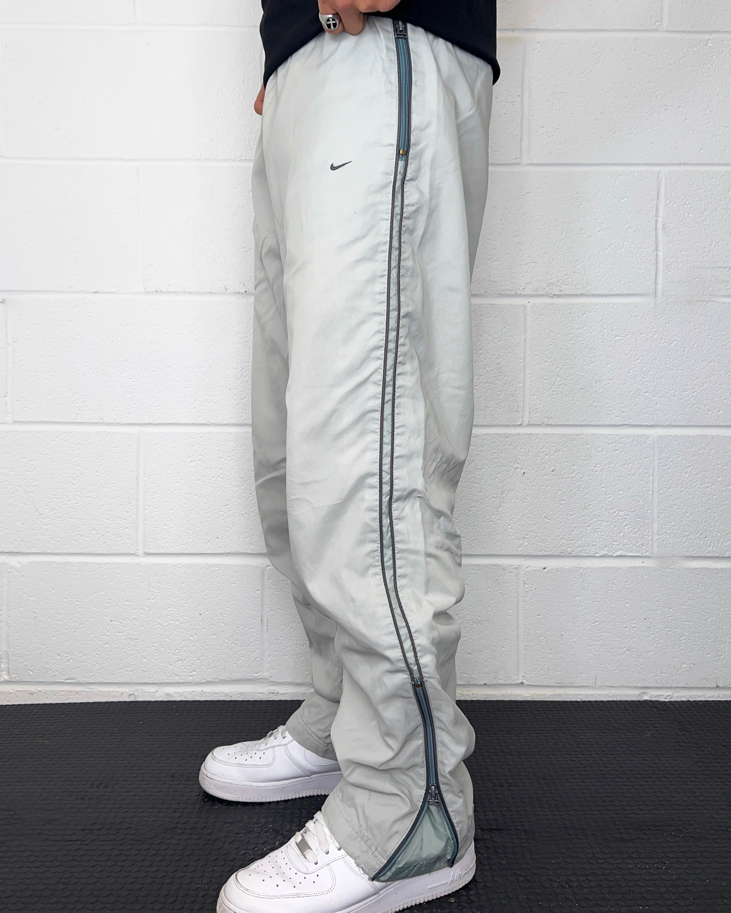 NIKE VINTAGE TRACK PANTS Grab The Brand nike-vintage-track-pants-grab-the-brand