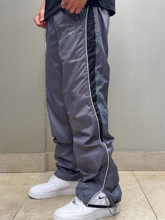 (M) - SUPER RARE Vintage Nike Track Pants Grey | Y2K 2000s
