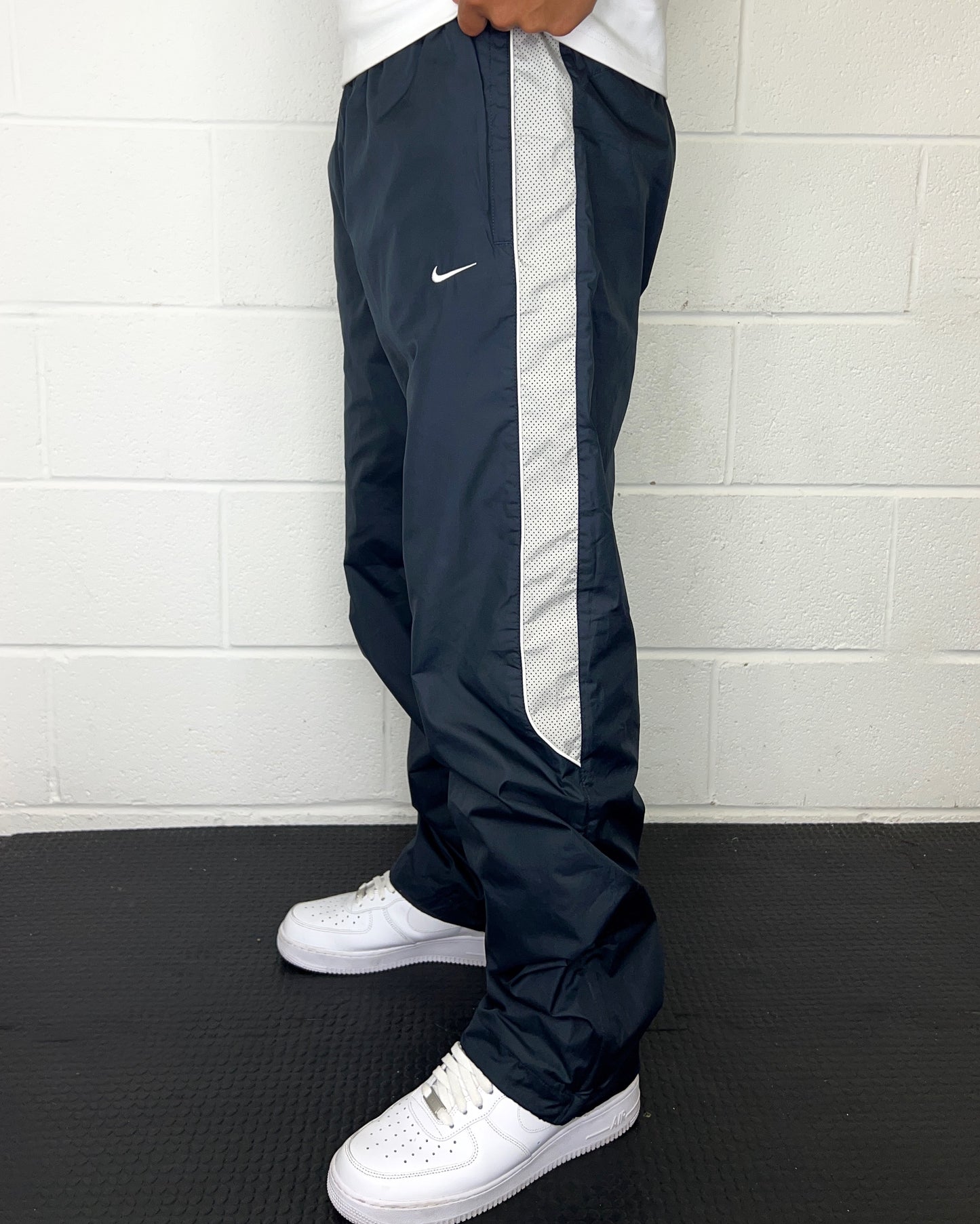 Nike Vintage Track Pants RARE 2000s (L)