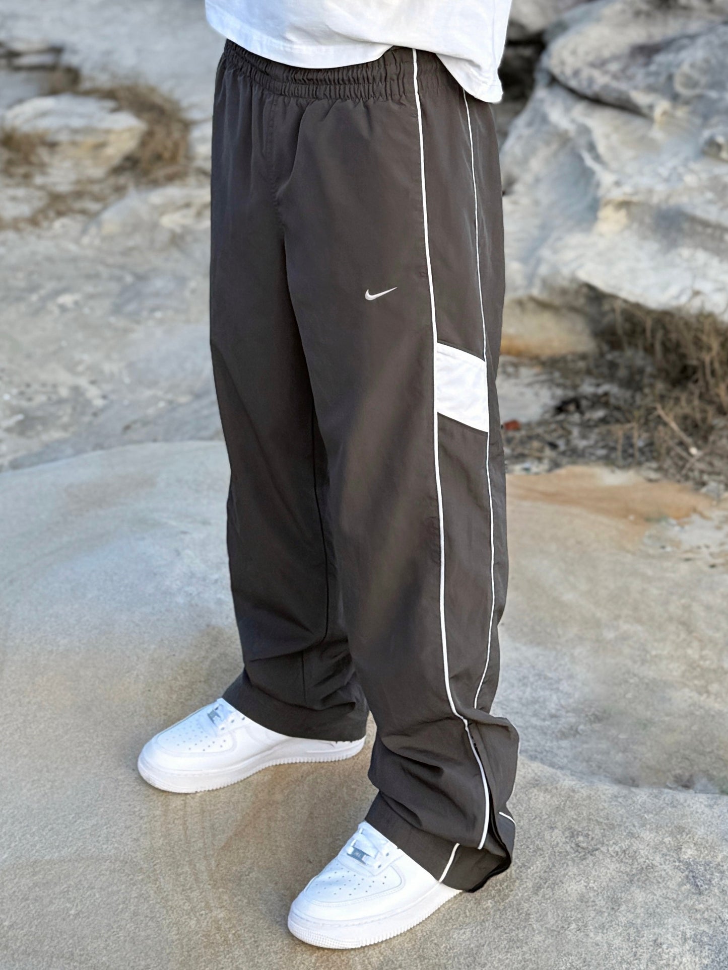(M) - SUPER RARE Vintage Nike Track Pants Brown | Y2K 2000s