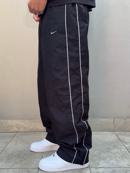 (L) - RARE Vintage Nike Track Pants Black | Y2K 2000s