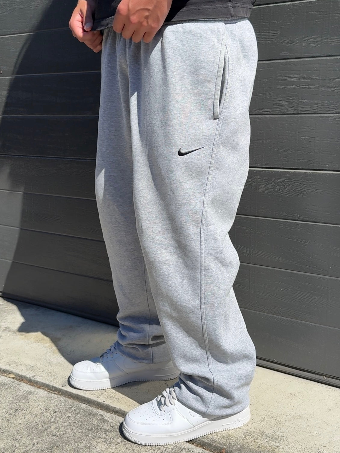 (XL) Nike Baggy Joggers Grey