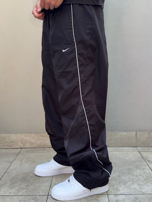 (XL) - SUPER RARE Vintage Nike Shox Track Pants Black | Y2K 2000s
