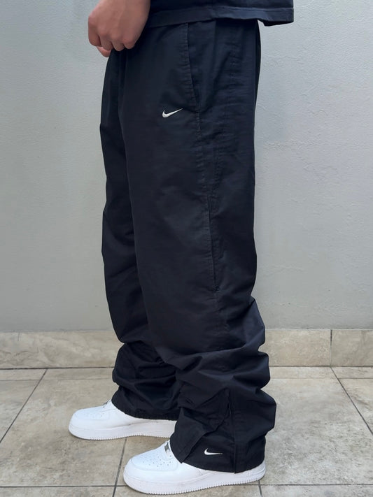 (L) - SUPER RARE Vintage Nike Track Pants Black | Y2K 2000s