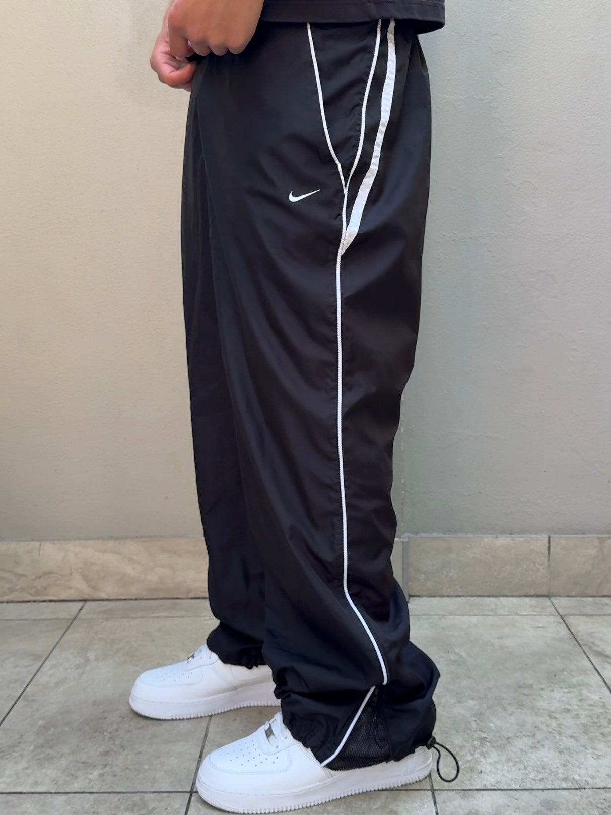 (S) - SUPER RARE Vintage Nike Track Pants Black | Y2K 2000s