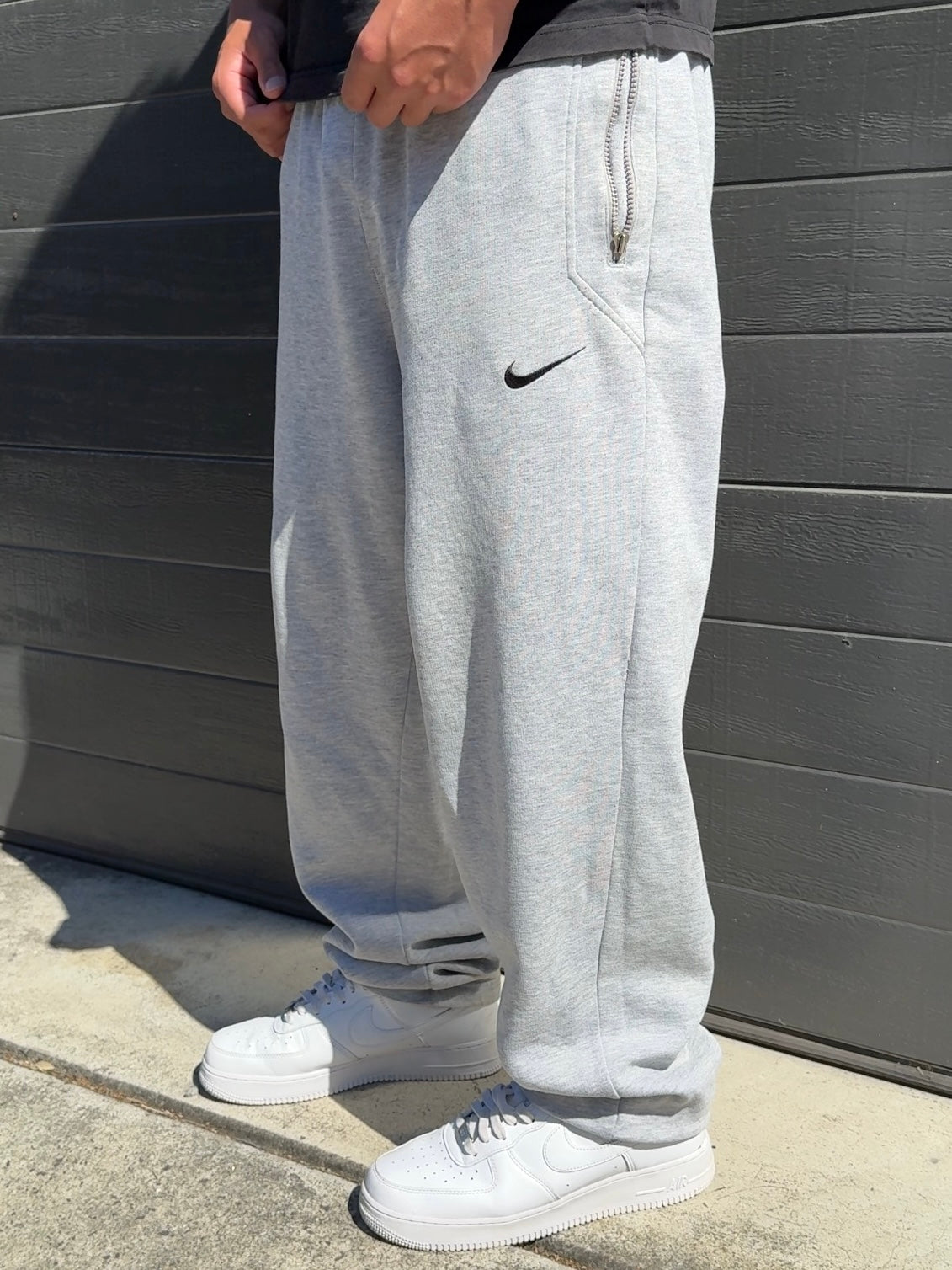 (M) RARE 1990s Nike Baggy Joggers Grey Open Leg