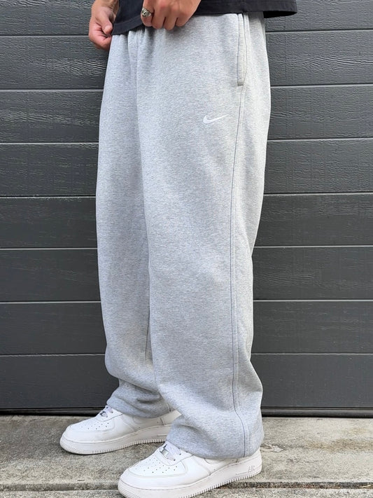 Nike Baggy Joggers (XL)