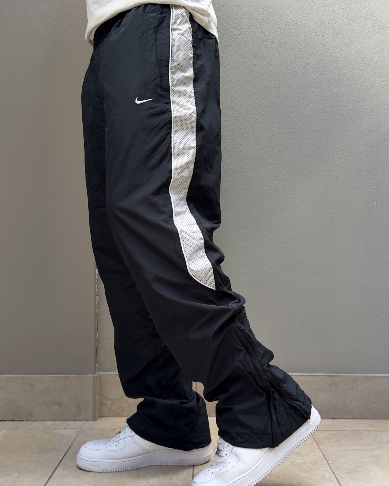 Nike Vintage Track Pants RARE 2000s (M)