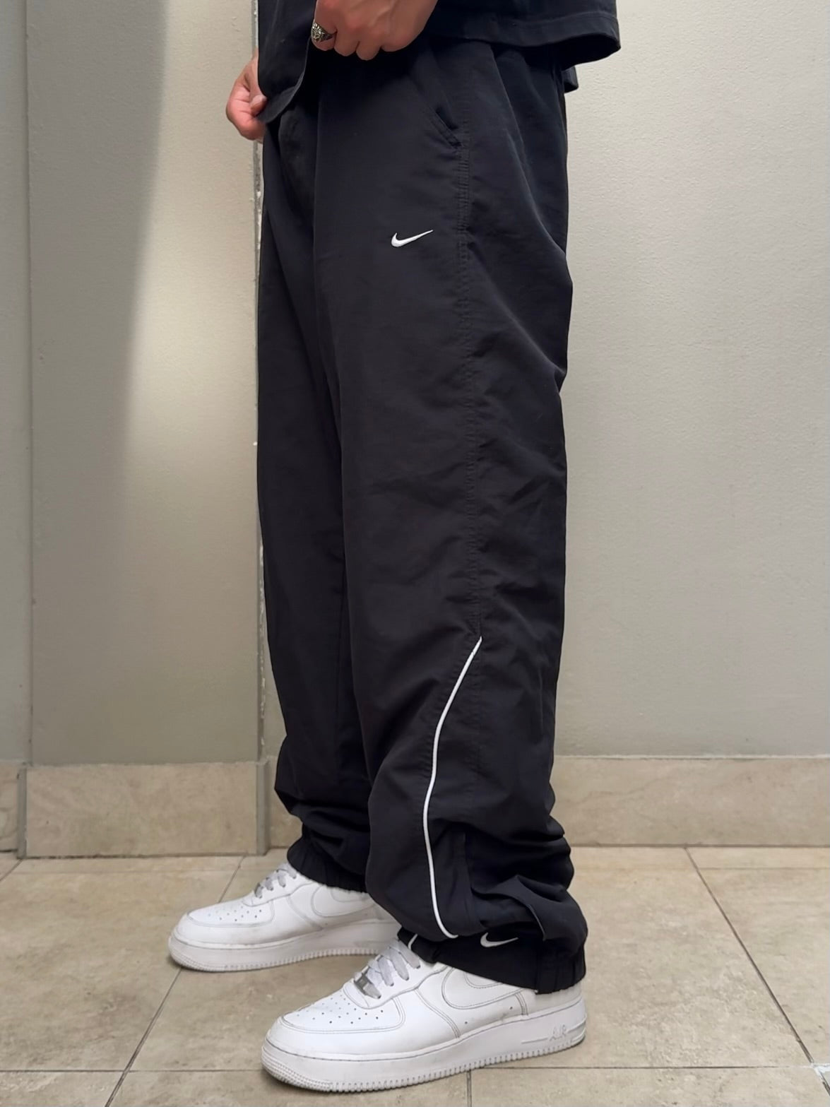 SUPER RARE Vintage Nike Track Pants Black | Y2K 2000s (M)